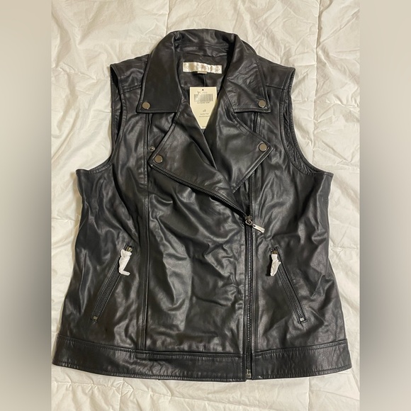 BRAND NEW!!! Boston Proper Women's Sleek Black Leather Vest - Picture 6 of 8